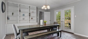 15 Minutes from Downtown! Welcome to Woodbridge