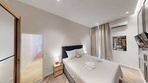 2 bedrooms, WiFi, bed sheets