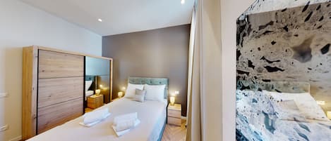 2 bedrooms, WiFi, bed sheets