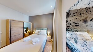 2 bedrooms, WiFi, bed sheets