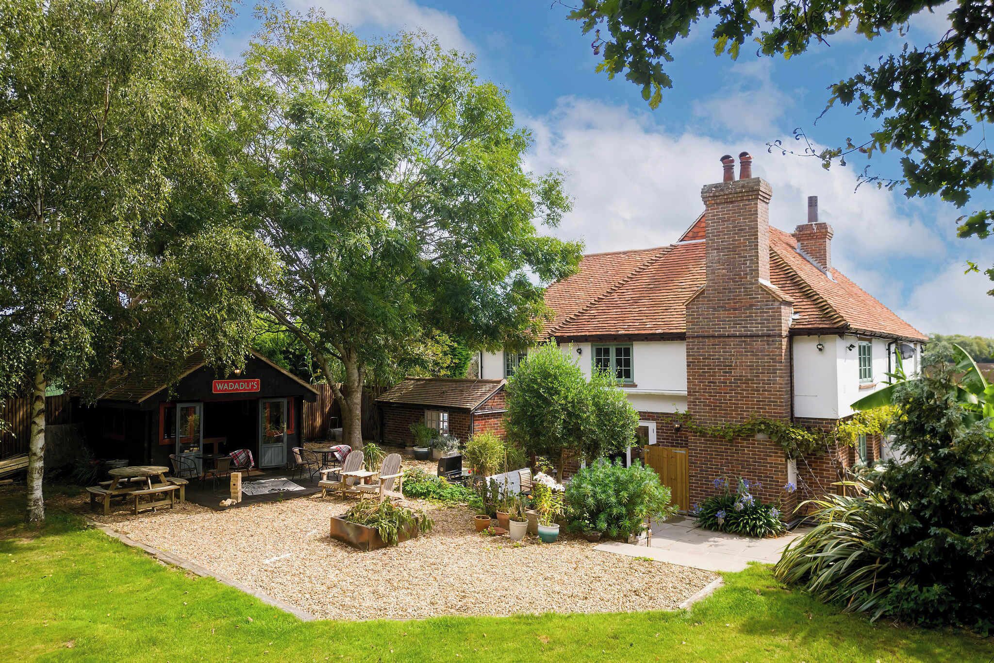 Discover countryside bliss in West Sussex, close to Chichester and coastal villages.