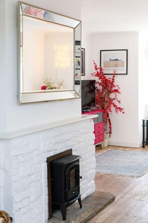 Interior - Beachside Retreat for 8 Close to Village (East Wittering)
