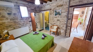 Basic Apartment | 1 bedroom, desk, free WiFi