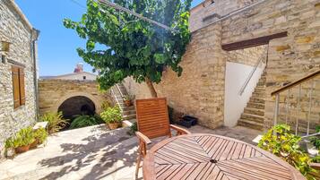 Comfort Apartment | Terrace/patio