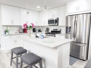 Microwave, oven, stovetop, dishwasher