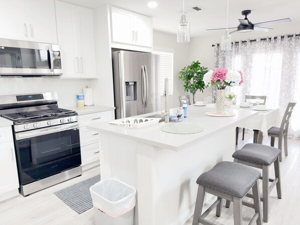 Microwave, oven, stovetop, dishwasher