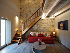 Duplex Suite (Loft) | Egyptian cotton sheets, premium bedding, down comforters, pillowtop beds