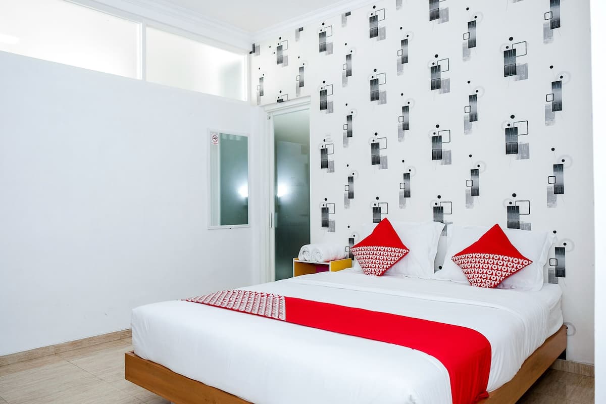 Habitación Deluxe doble | Escritorio, wifi gratis, ropa de cama