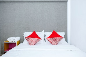 Habitación estándar doble | Escritorio, wifi gratis, ropa de cama