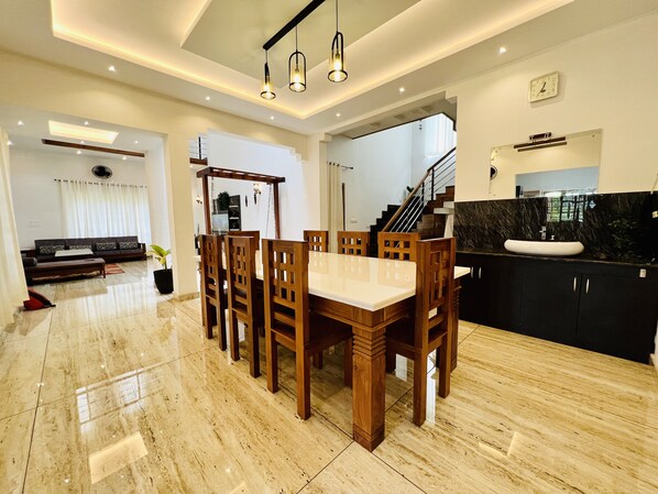 Interior - Koru Homestay (Kalpetta)