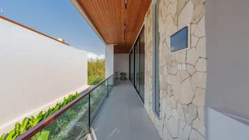 Exclusive Villa, 3 Bedrooms, Private Pool | Balcony