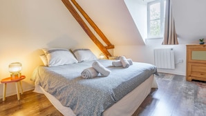 1 soverom, strykejern/-brett, reiseseng for barn og wi-fi