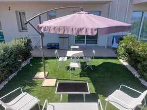 Appartement, 1 chambre, accessible aux personnes à mobilité réduite, fumeur | Restauration en plein air