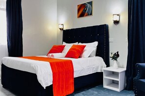 1 bedroom, iron/ironing board, WiFi, bed sheets - Cozy VIP Room at Maskan Guest House Kilimani, Nairobi (Nairobi)