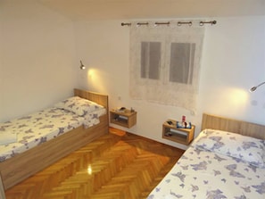 Apartment, 2 Bedrooms, Smoking, Balcony