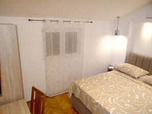 Apartment, 2 Bedrooms, Smoking, Balcony