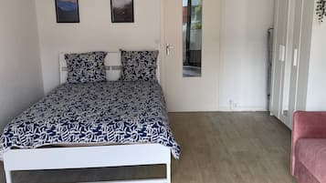 1 Schlafzimmer, Bügeleisen/Bügelbrett, kostenloses WLAN, Bettwäsche