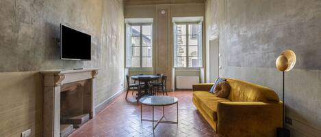 Appartement, 1 slaapkamer | 1 slaapkamer, een kluis op de kamer, gratis babybedden, gratis wifi