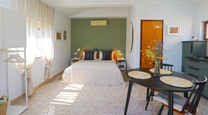 1 Schlafzimmer, Bügeleisen/Bügelbrett, Internetzugang, Bettwäsche