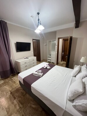 4 camere, ferro/asse da stiro, culla da viaggio, Wi-Fi