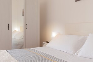 1 Schlafzimmer, Bügeleisen/Bügelbrett, Bettwäsche