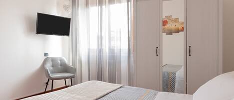 1 Schlafzimmer, Bügeleisen/Bügelbrett, Bettwäsche