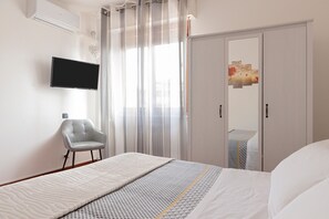 1 bedroom, iron/ironing board, bed sheets