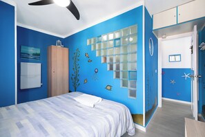 2 makuuhuonetta, silitysrauta/-lauta, ilmainen Wi-Fi, vuodevaatteet