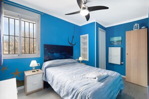 2 chambres, fer et planche à repasser, Wi-Fi gratuit, draps fournis