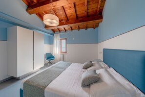 Apartment, 2 Bedrooms | In-room safe, free WiFi, bed sheets - Appartamenti Ca' Mure (Bardolino)
