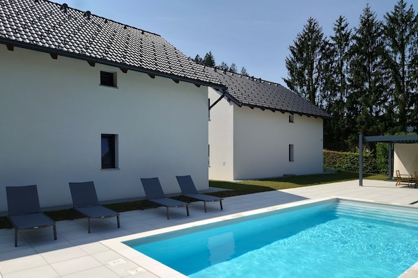 Piscine extérieure (ouverte en saison)