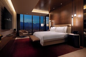 Executive King Suite - Mountain View