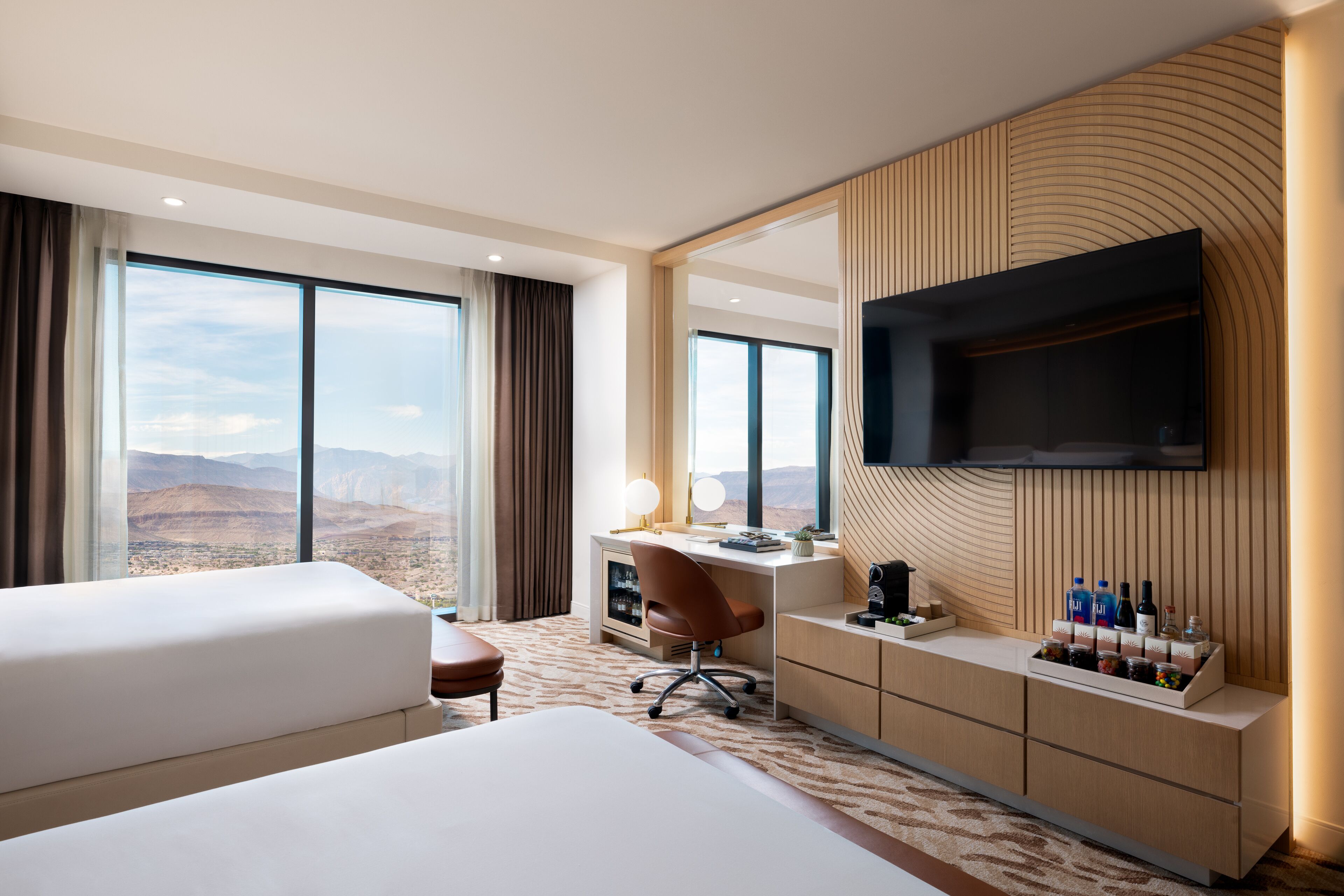 高級寝具、羽毛の掛け布団、ピロートップベッド、セーフティボックス (室内)