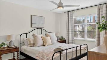 2 bedrooms, premium bedding, iron/ironing board, free WiFi