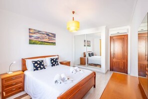 2 sovrum, strykjärn/strykbräda, wi-fi och sängkläder