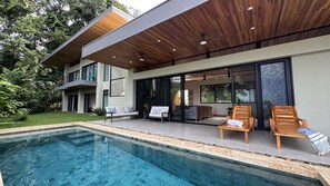 Pool - 4 Suites. Ocean views. Near beaches. Dominicalito (Dominicalito)