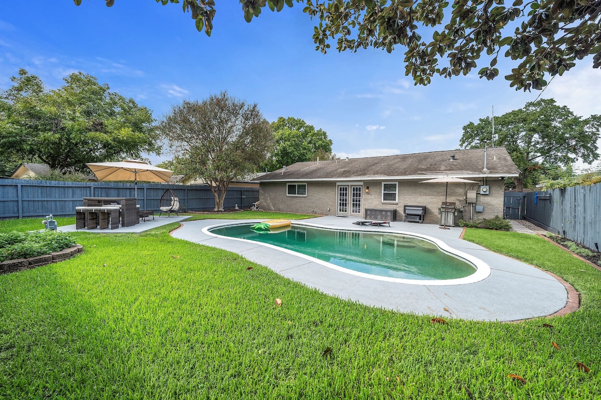 Pool Home Nr Heights, DT | Games WiFi | BBQ Yard