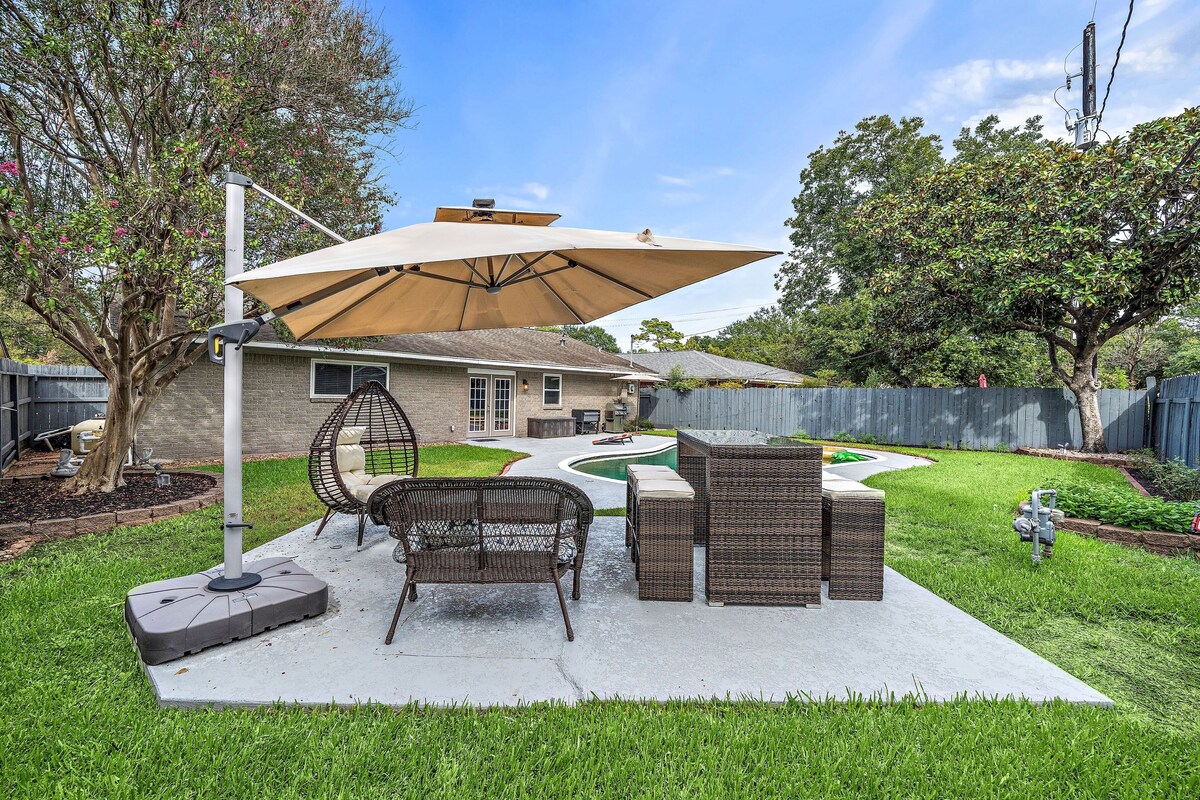 Photo 7 of Pool Home Nr Heights, DT | Games WiFi | BBQ Yard