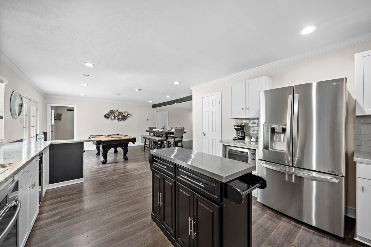 Photo 13 of Pool Home Nr Heights, DT | Games WiFi | BBQ Yard