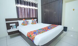 Deluxe Room | Egyptian cotton sheets, premium bedding, in-room safe, free WiFi