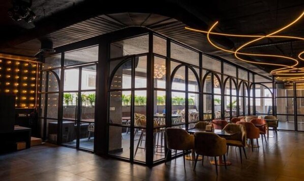 Bar (on property) - Fabhotel Nagarjuna Rise (Bengaluru)