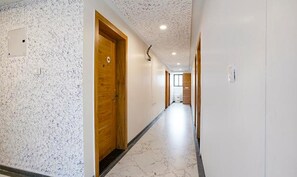 Lobby - Fabhotel Ch Homes & Suites (Pune)