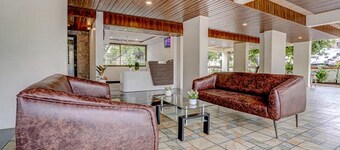 Fabhotel Ch Homes & Suites