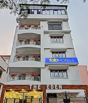 Exterior - Fabhotel The Er Suites (Kolkata)