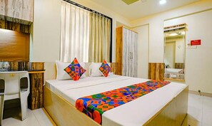 Habitación Deluxe | Sábanas de algodón egipcio, ropa de cama de alta calidad, caja fuerte