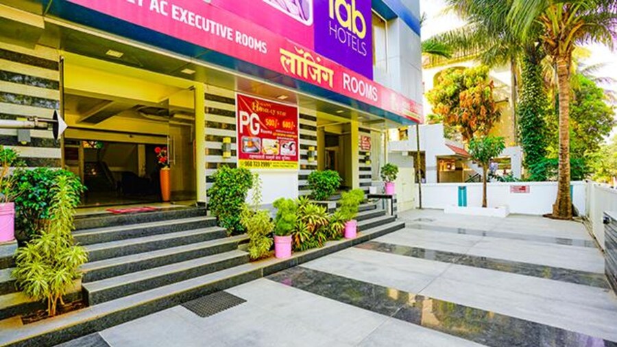 Fabhotel Happy Stay