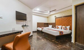 Egyptian cotton sheets, premium bedding, in-room safe, free WiFi - Fabhotel Era Stay Suites (Bengaluru)
