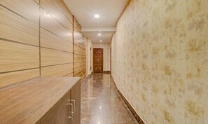 Lobby - Fabhotel Era Stay Suites (Bengaluru)