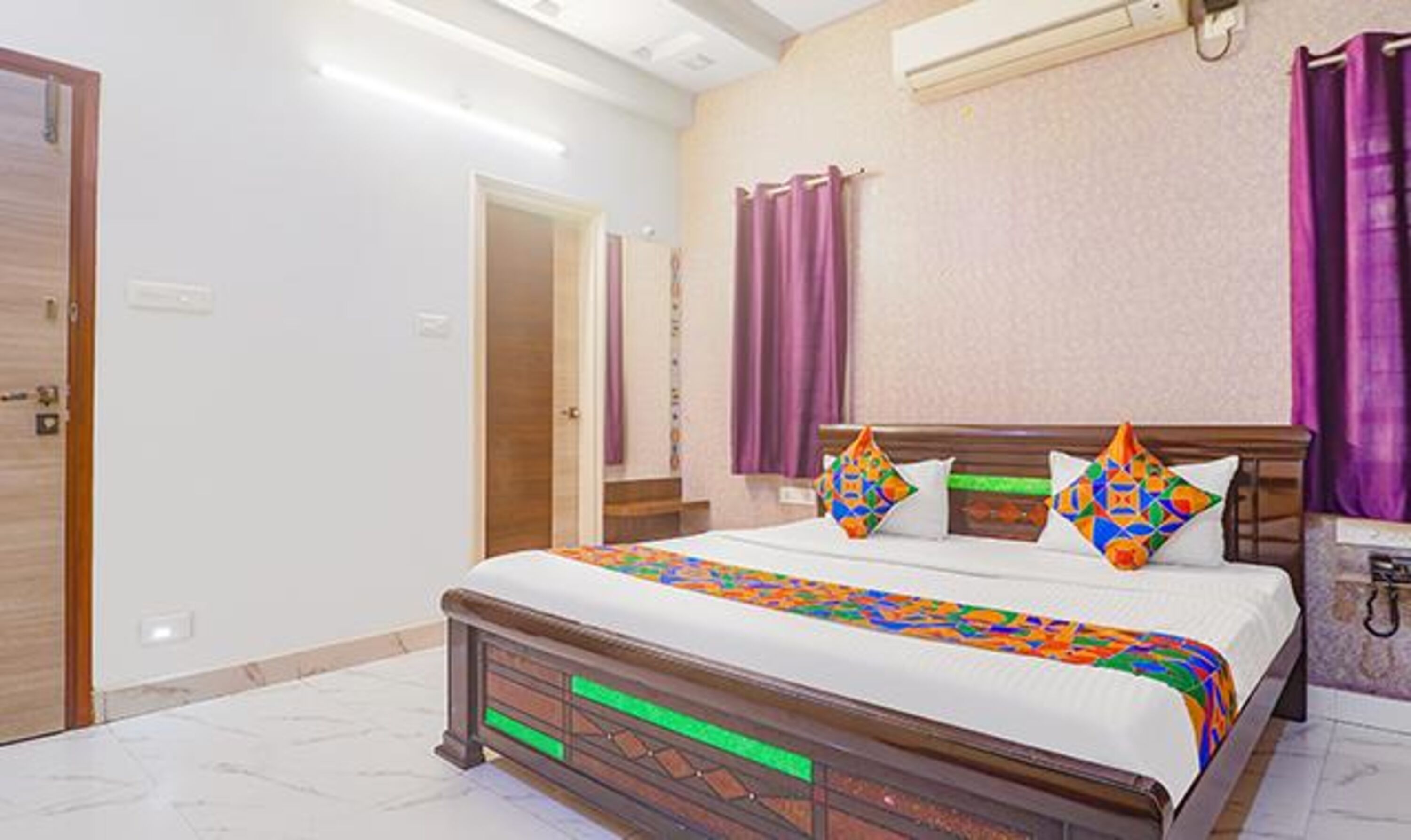 Deluxe Room | Egyptian cotton sheets, premium bedding, in-room safe, free WiFi