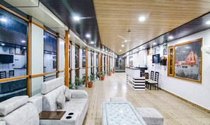 ロビー応接スペース